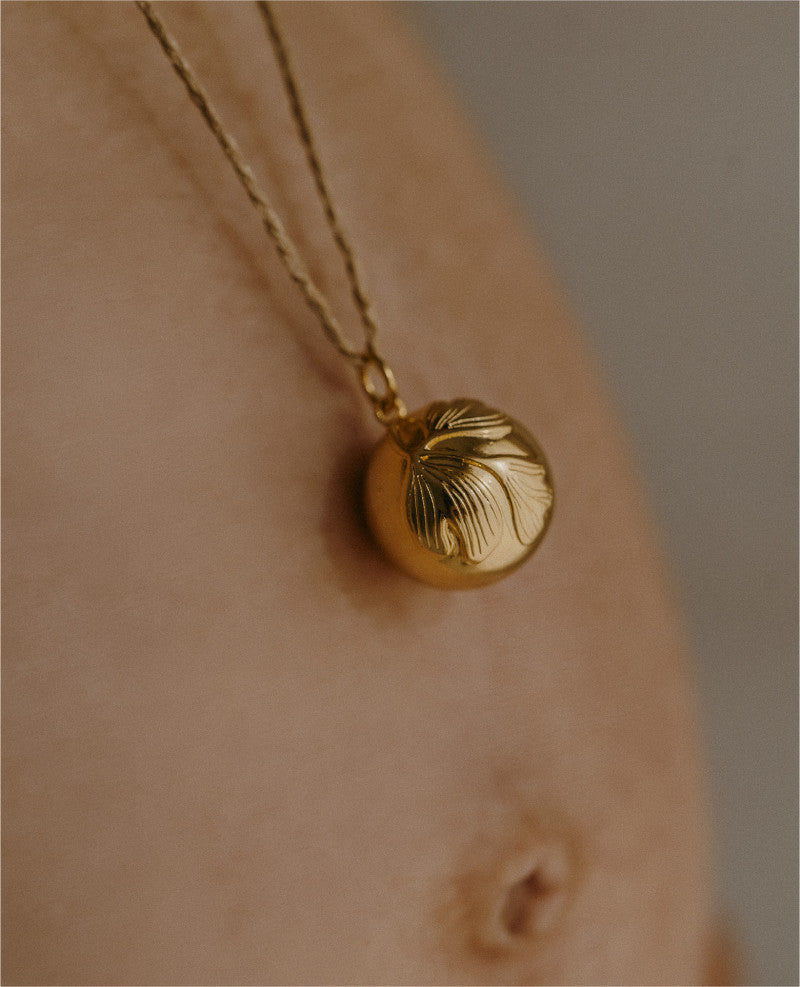 Bola GINKGO sur chaine finition or rose