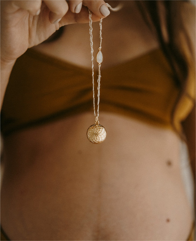 Bola LOTUS
